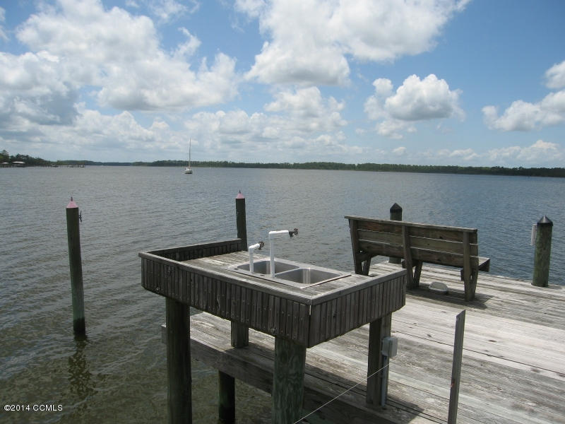 130 Thurman Road Beaufort, NC 28516 - Photo 30 of 49 Dock