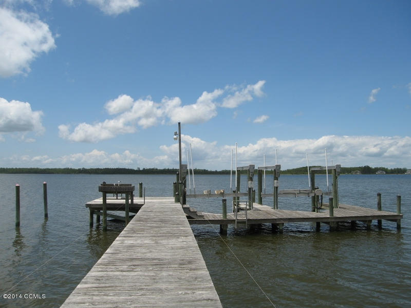 130 Thurman Road Beaufort, NC 28516 - Photo 3 of 49 Dock