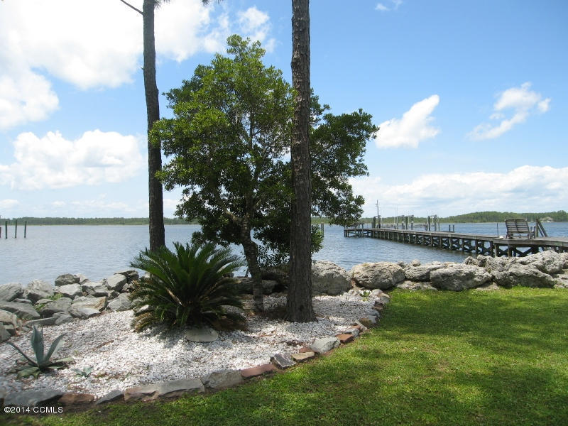 130 Thurman Road Beaufort, NC 28516 - Photo 32 of 49 Waterfront - Bulkhead