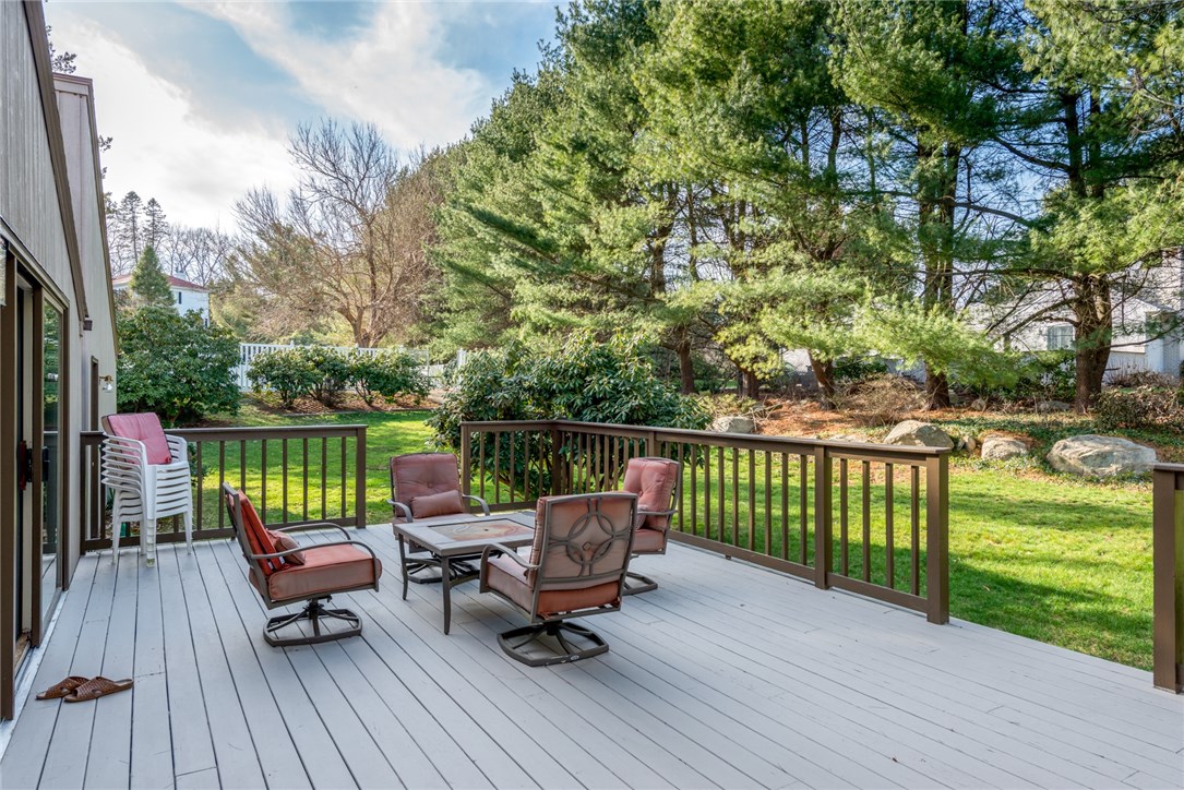 79 Jenckes Hill Road Lincoln, RI 02865 - Photo 4 of 34 Gallery Image 4