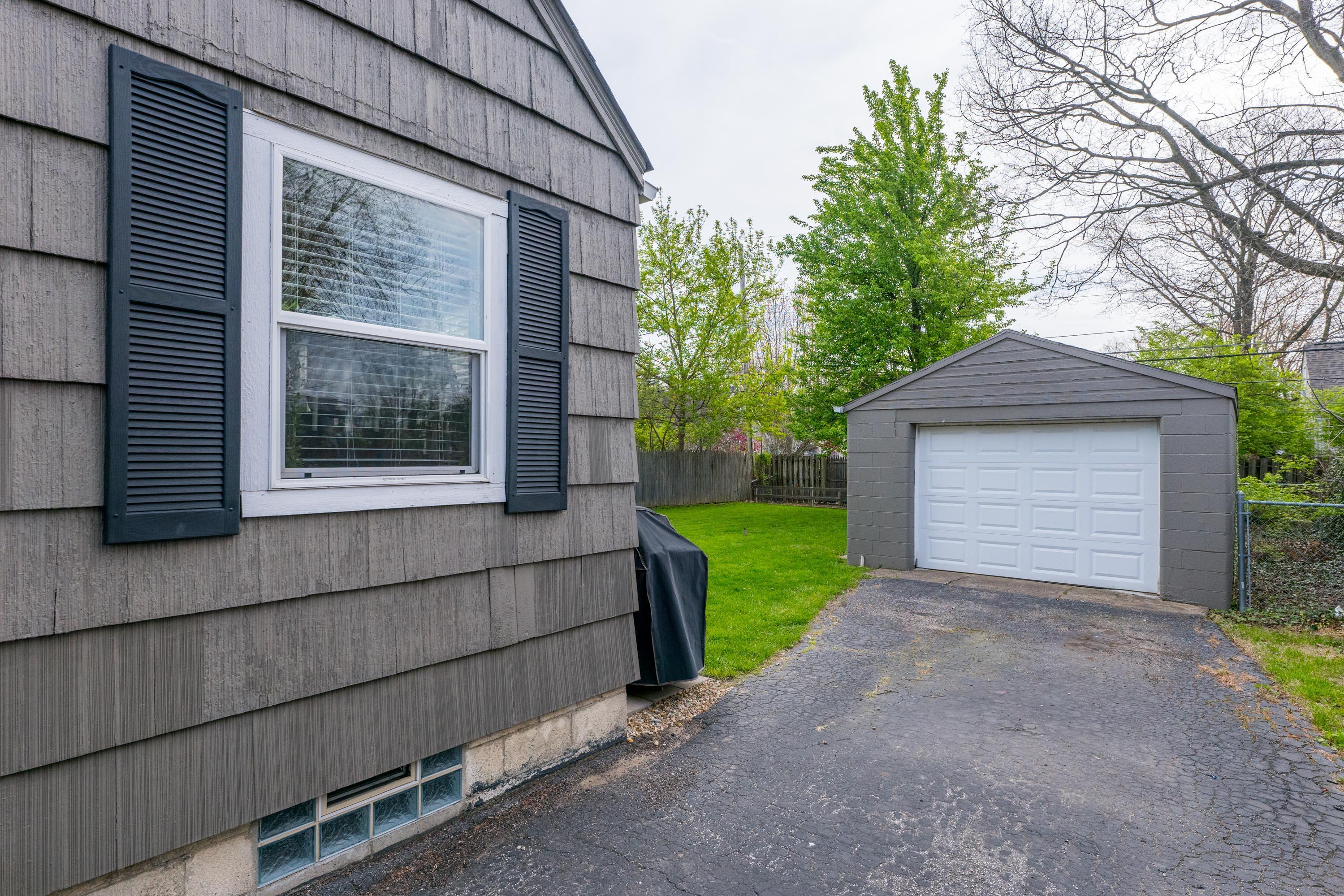 3058 Karl Road Columbus, OH 43224 - Photo 43 of 48 043P1600259