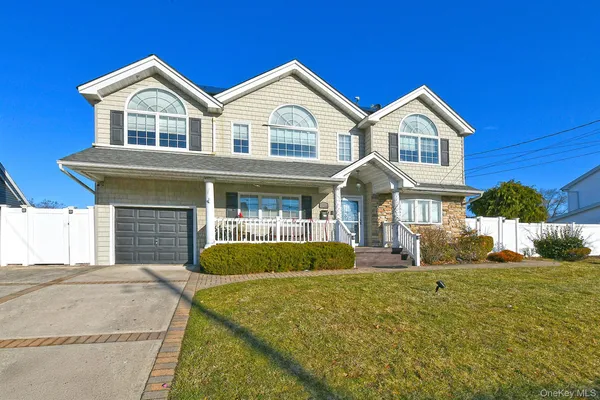 $1,050,000 | 120 Brenner Avenue, Bethpage, NY 11714