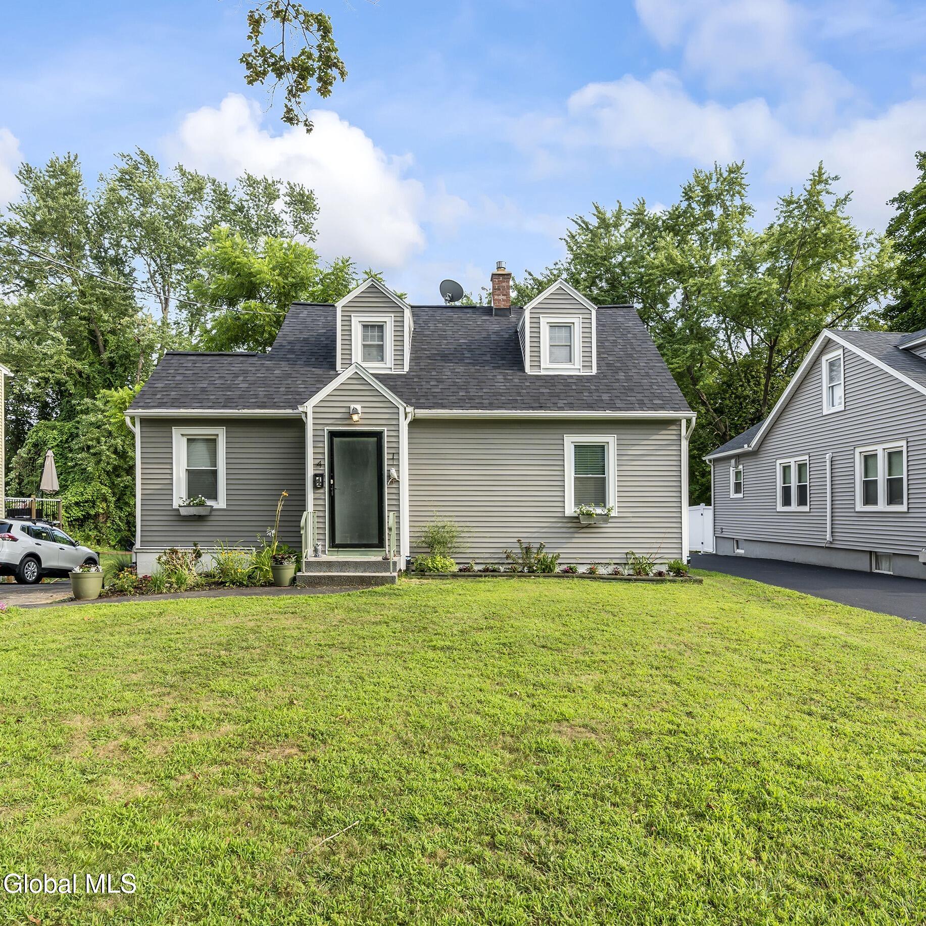 4 Albright Place Bethlehem, NY 12054 - Photo 1 of 37 001-4-Albright-Pl