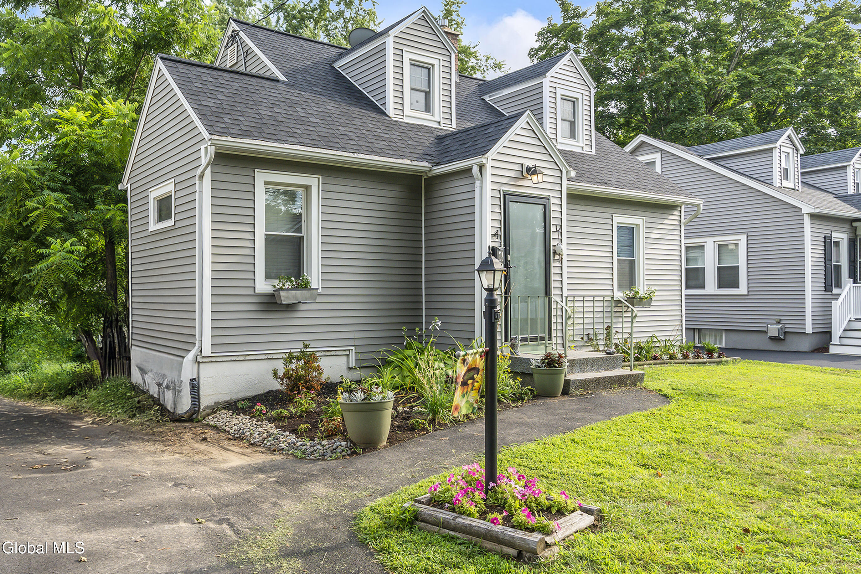 4 Albright Place Bethlehem, NY 12054 - Photo 3 of 37 003-4-Albright-Pl