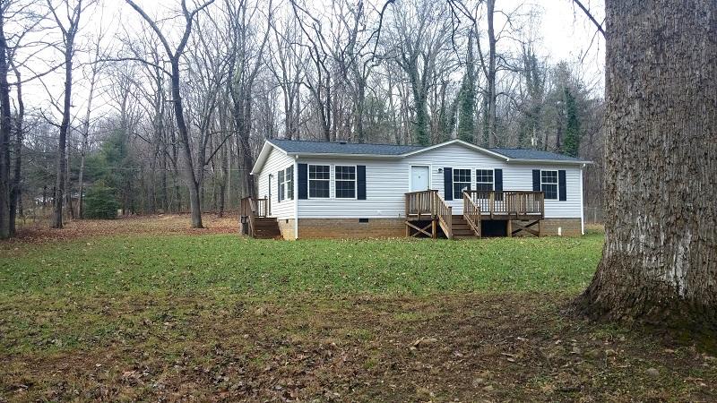4709 Tree Top Camp Road Salem, VA 24153 - Photo 3 of 36 Front 3