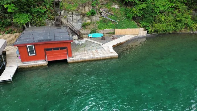 $1,397,000 | 18 Fire Ln 5, Jordan, NY 13080