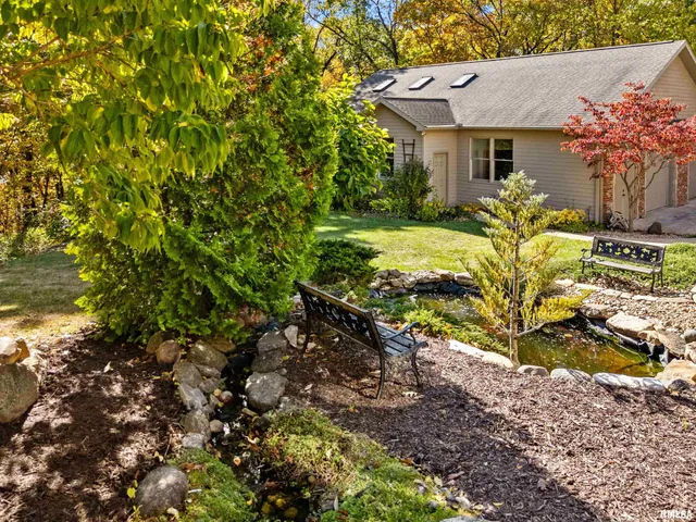 $865,000 | 215 Surrey Lane, East Peoria, IL 61611