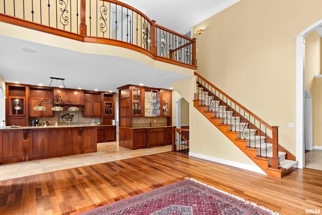 $865,000 | 215 Surrey Lane, East Peoria, IL 61611