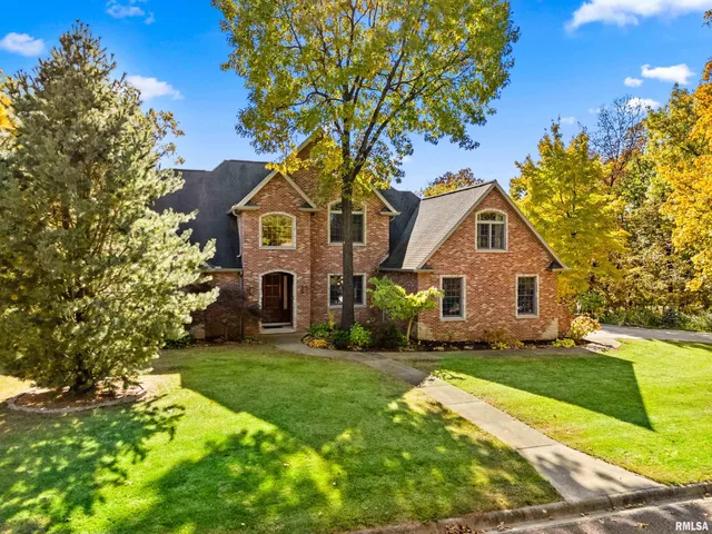 $865,000 | 215 Surrey Lane, East Peoria, IL 61611