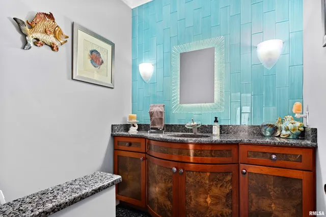 $865,000 | 215 Surrey Lane, East Peoria, IL 61611