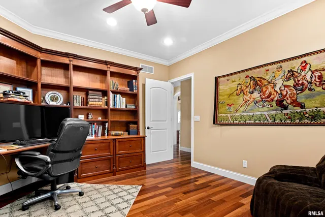 $865,000 | 215 Surrey Lane, East Peoria, IL 61611