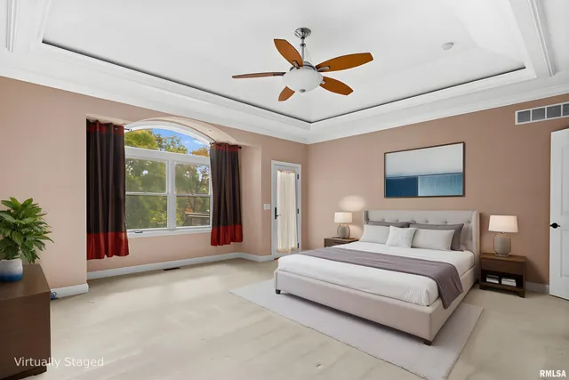 $865,000 | 215 Surrey Lane, East Peoria, IL 61611