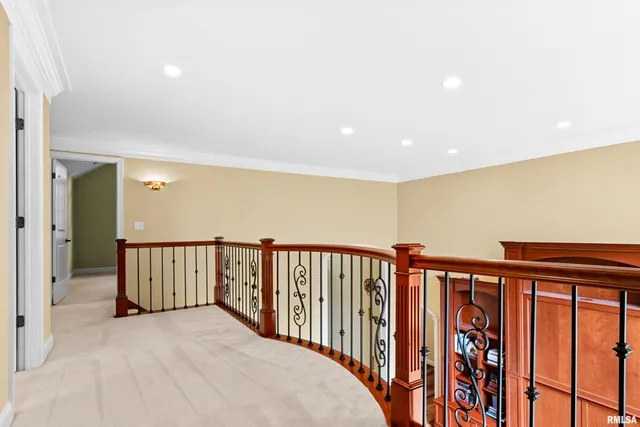 $865,000 | 215 Surrey Lane, East Peoria, IL 61611