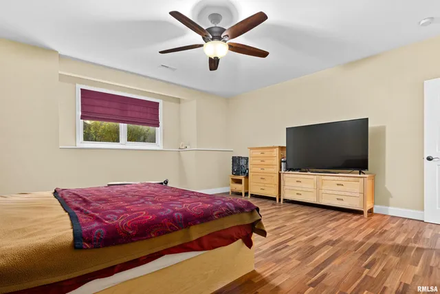 $865,000 | 215 Surrey Lane, East Peoria, IL 61611