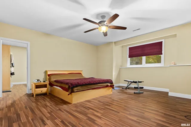 $865,000 | 215 Surrey Lane, East Peoria, IL 61611