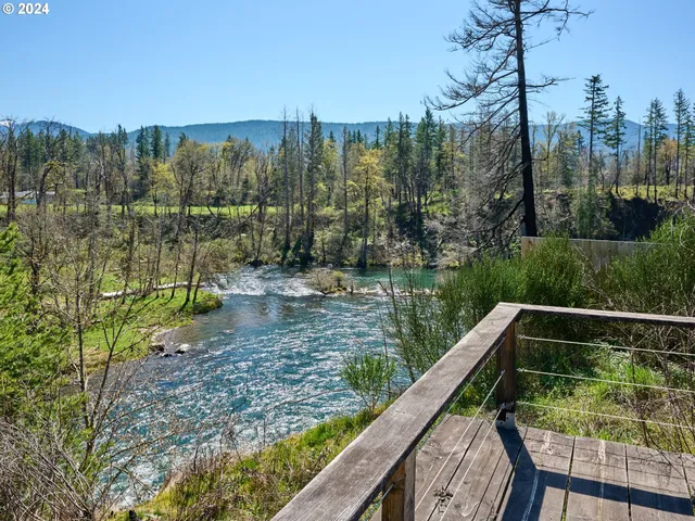 $179,900 | 231 Dogwood Drive, Gates, OR 97346