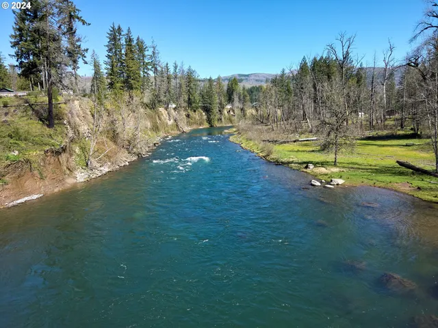 $179,900 | 231 Dogwood Drive, Gates, OR 97346