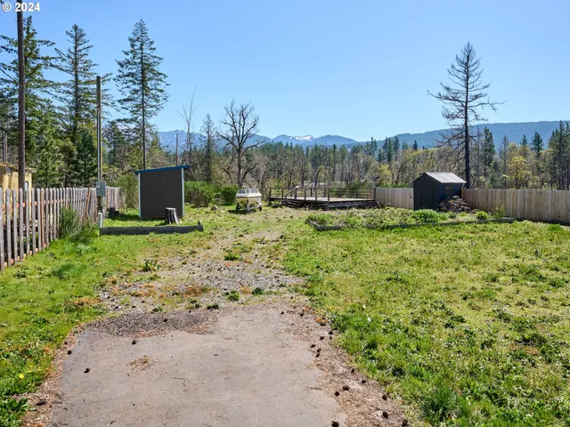 $179,900 | 231 Dogwood Drive, Gates, OR 97346