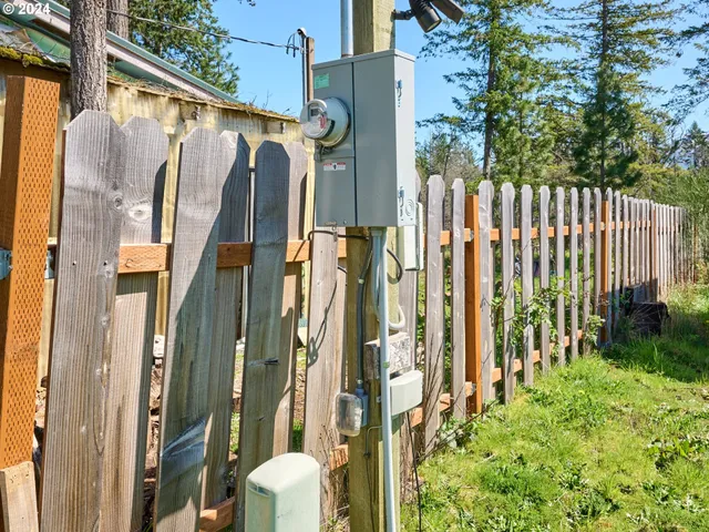 $179,900 | 231 Dogwood Drive, Gates, OR 97346