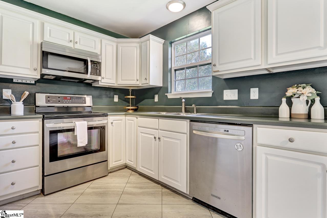 432 Longspur Court Duncan, SC 29334 - Photo 11 of 28