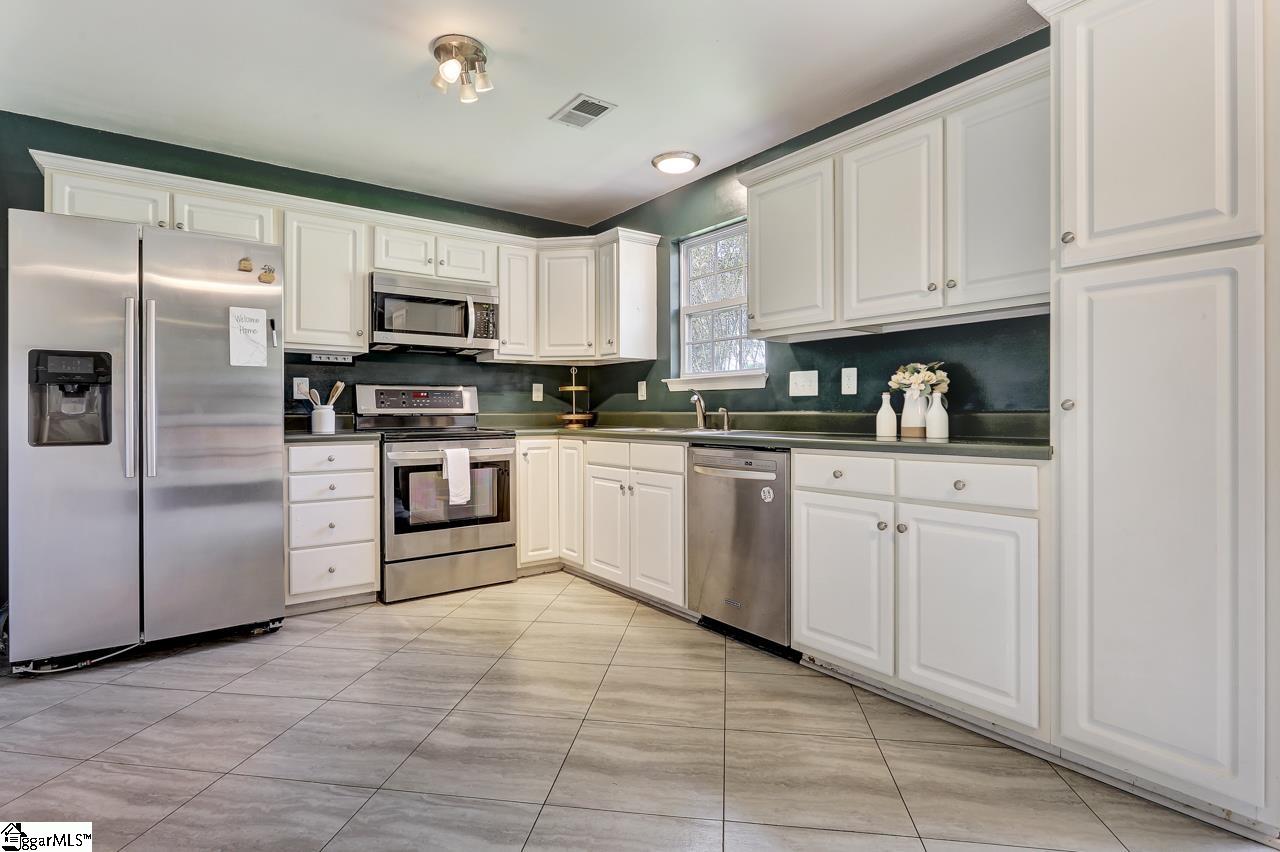 432 Longspur Court Duncan, SC 29334 - Photo 9 of 28