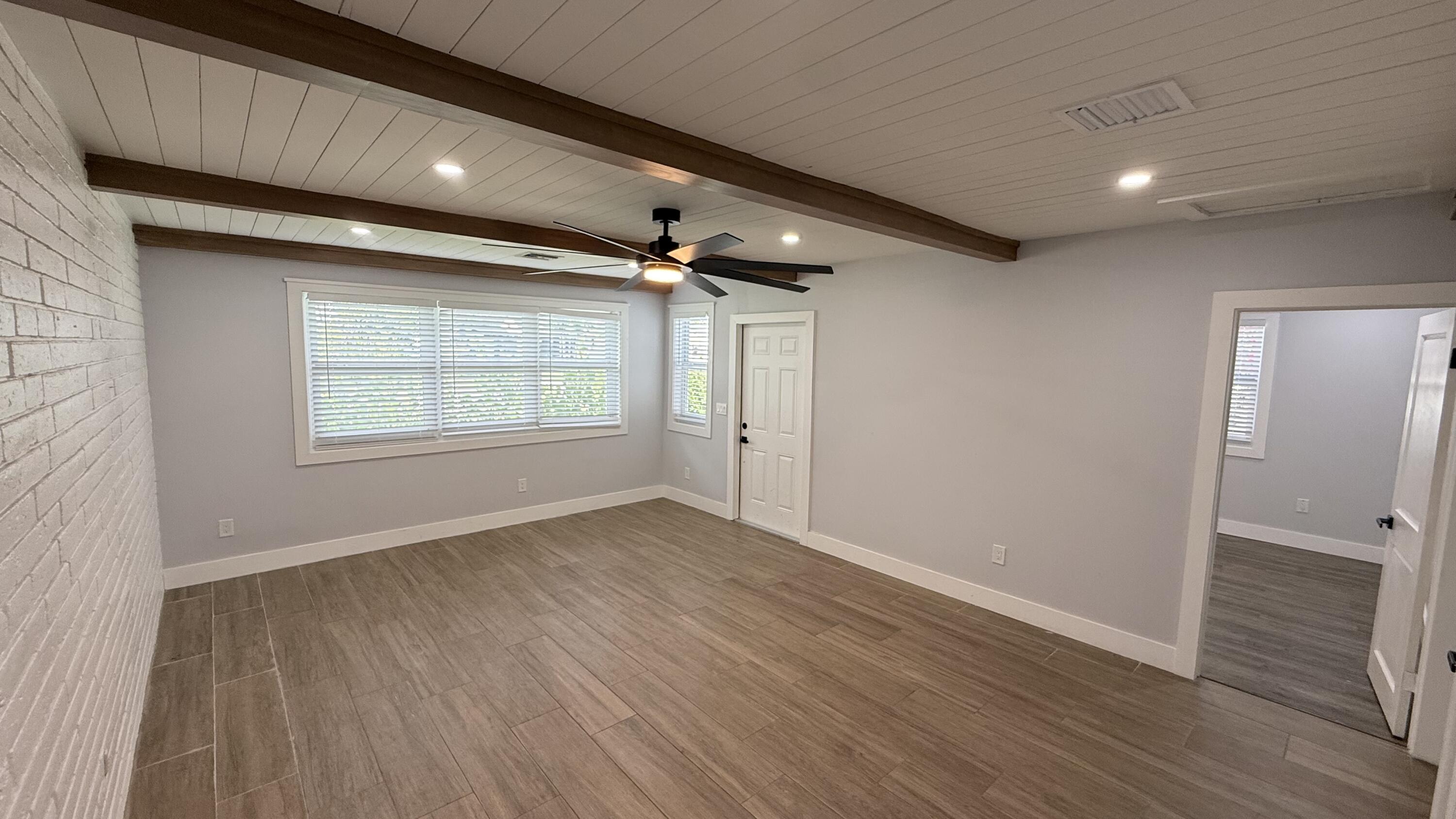 118 Southwest 7th Street Delray Beach, FL 33444 - Photo 3 of 27 IMG_8718