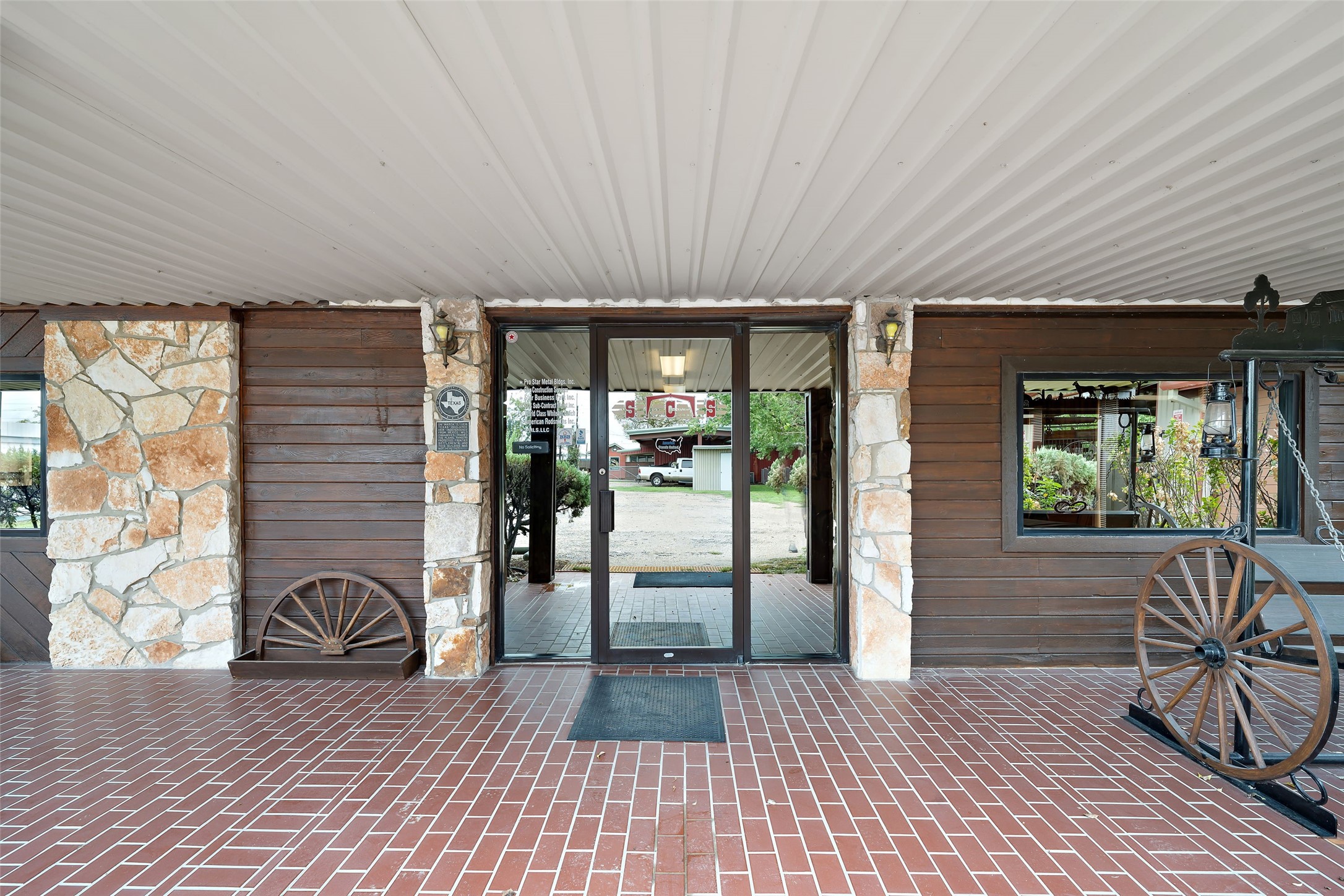7438 Wright Road Houston, TX 77041 - Photo 38 of 50 The main office building where you can run your company.