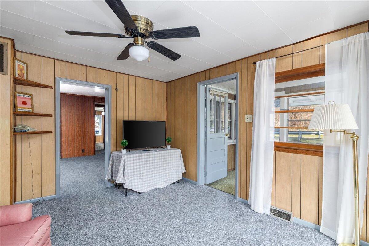 4668 Webbs Mill Road North Riner, VA 24149 - Photo 10 of 50 08-008-4668 Webbs Mill Rd N Riner VA-20