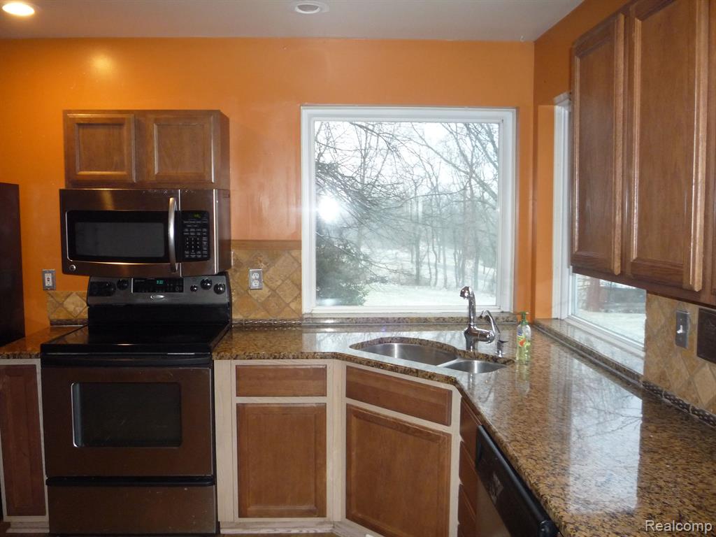 1423 Rillview Court Metamora, MI 48455 - Photo 2 of 62