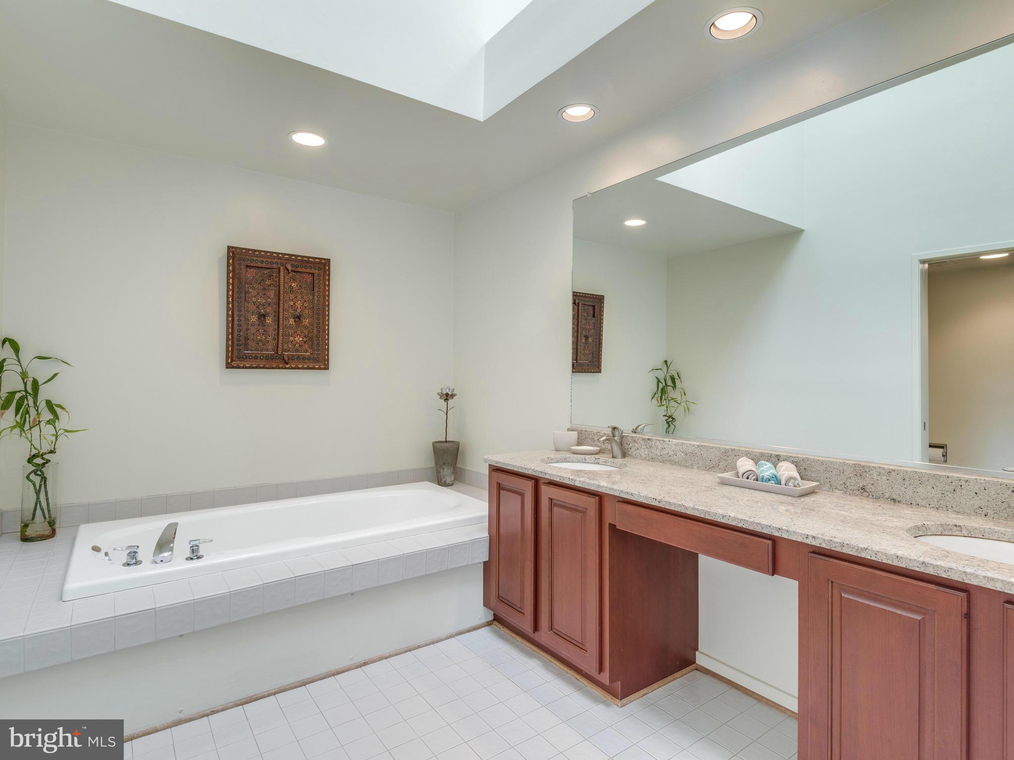 2039 Beacon Place Reston, VA 20191 - Photo 16 of 28 Upgraded Master Bath