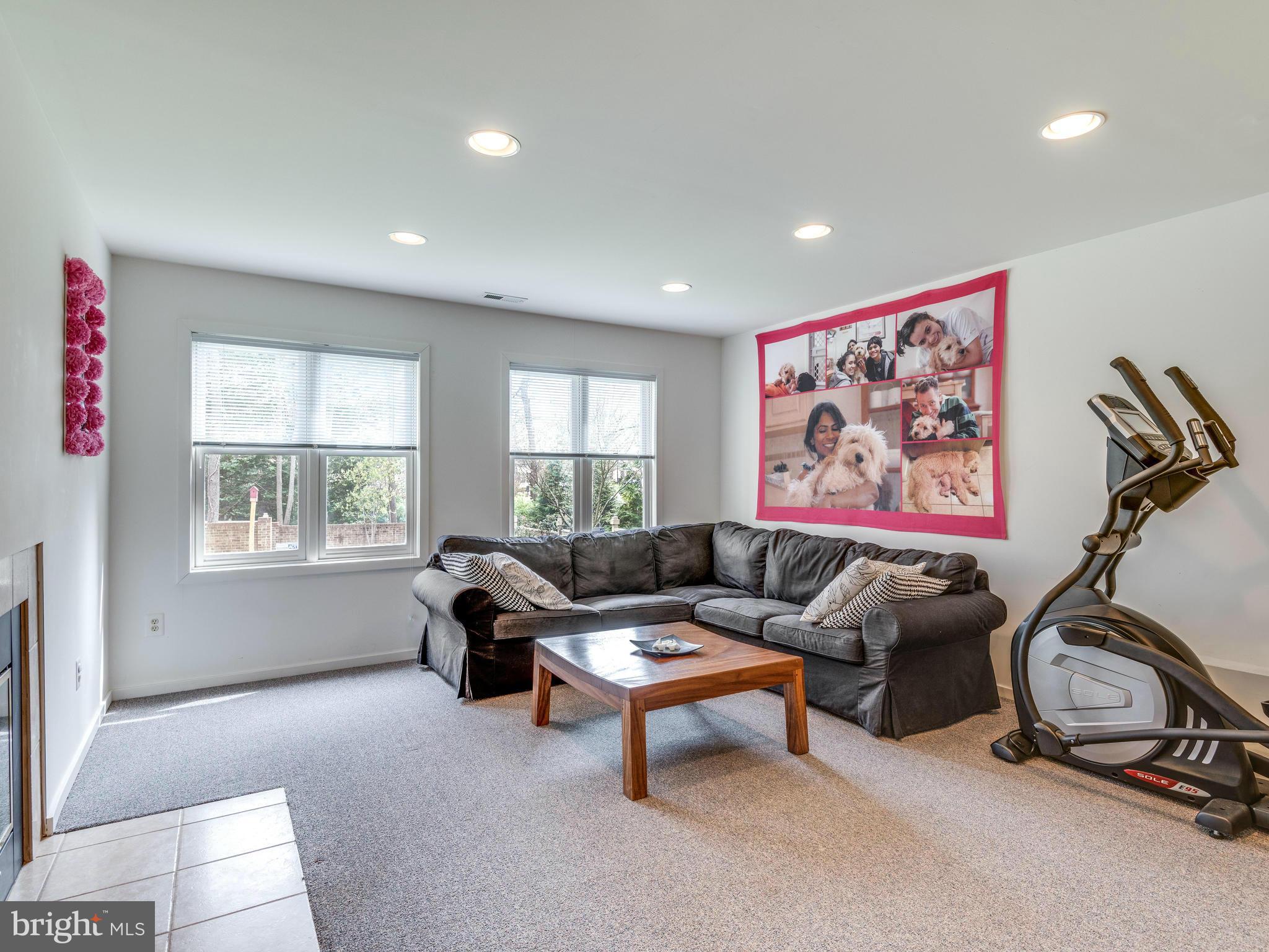 2039 Beacon Place Reston, VA 20191 - Photo 21 of 28 Recreation Room