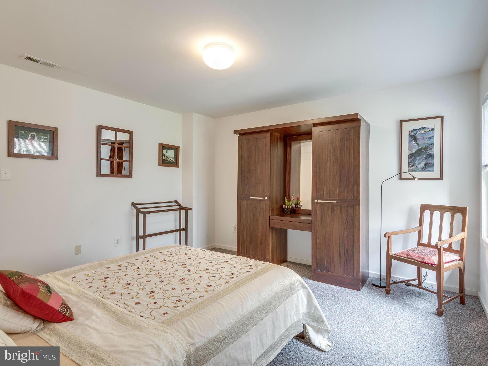 2039 Beacon Place Reston, VA 20191 - Photo 22 of 28 Lower Level Bedroom