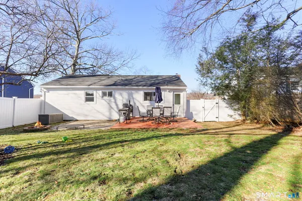 $485,000 | 41 Skyline Drive, Brookfield, CT 06804