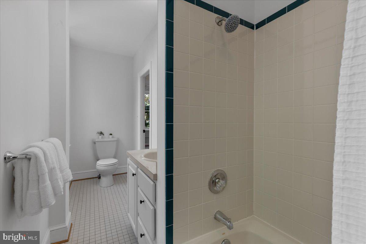 333 7th Street Northeast Washington, DC 20002 - Photo 16 of 24