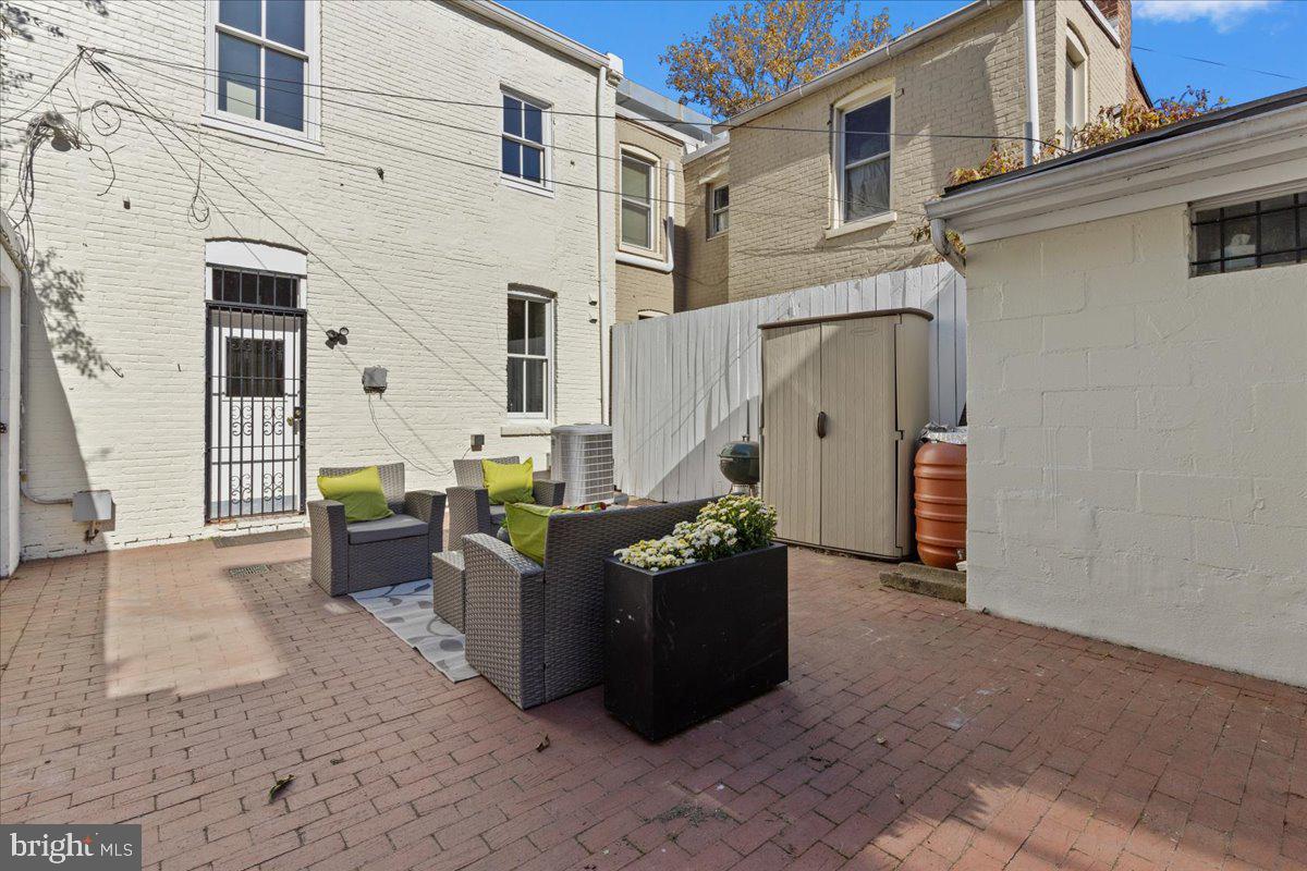 333 7th Street Northeast Washington, DC 20002 - Photo 20 of 24