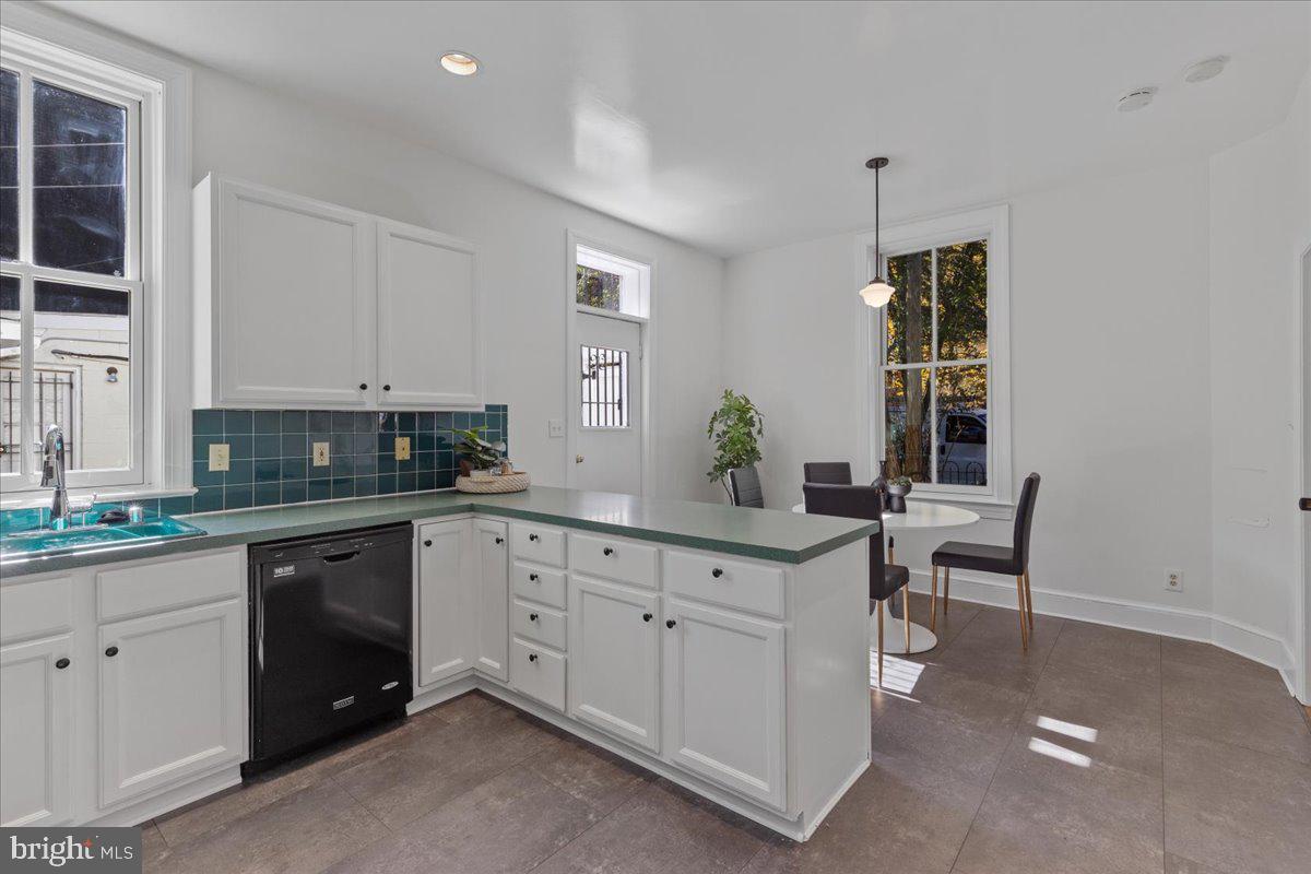 333 7th Street Northeast Washington, DC 20002 - Photo 10 of 24