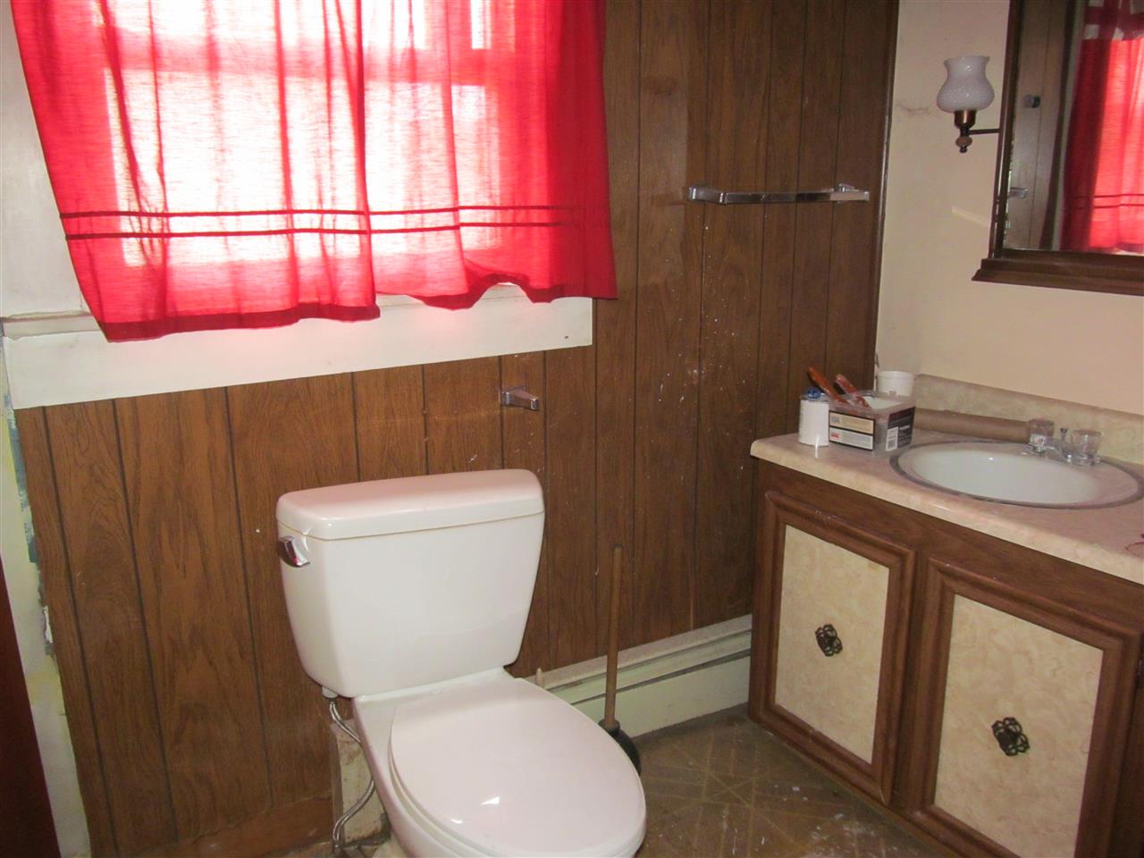 122 State Street Rutland, VT 05701 - Photo 8 of 33