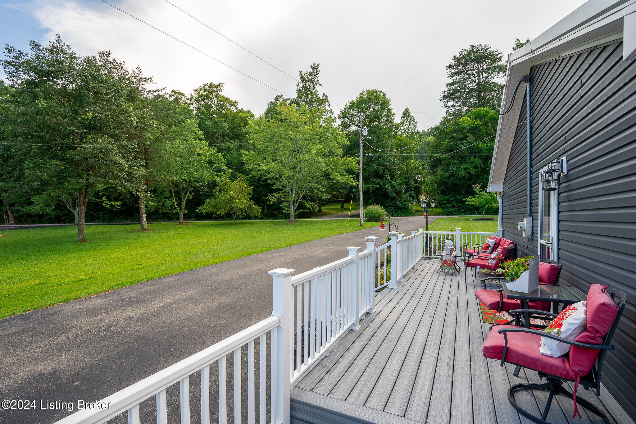 646 Castleman Branch Road Shepherdsville, KY 40165 - Photo 27 of 56 646 Castleman Branch Rd-28