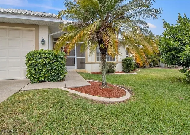 $2,400 | 207 Lewis Circle, Punta Gorda, FL 33950