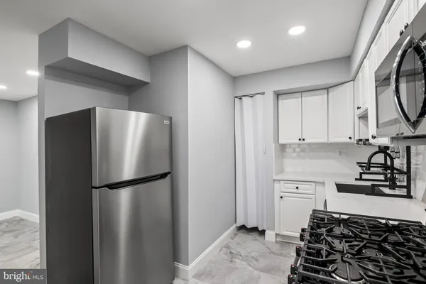 $2,200 | 26 Knoll Drive, Blackwood, NJ 08012