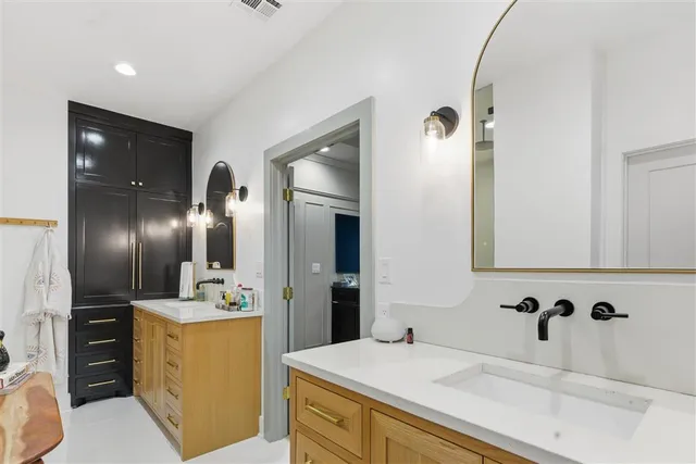 $565,000 | 1216 Rainbow Lane, Lake Charles, LA 70611