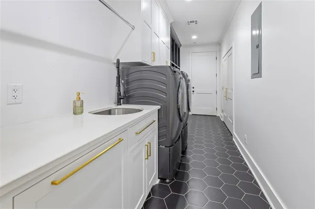 $565,000 | 1216 Rainbow Lane, Lake Charles, LA 70611