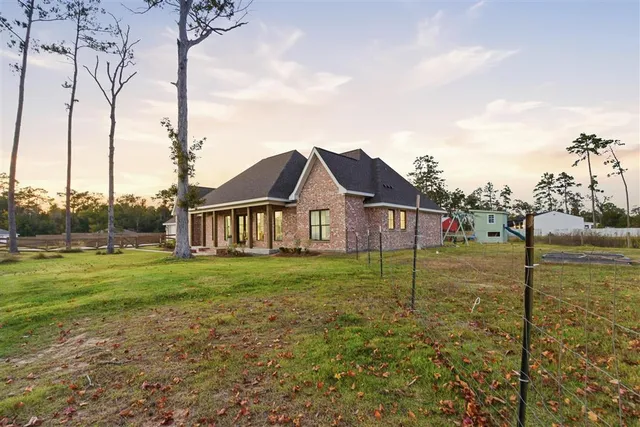 $565,000 | 1216 Rainbow Lane, Lake Charles, LA 70611