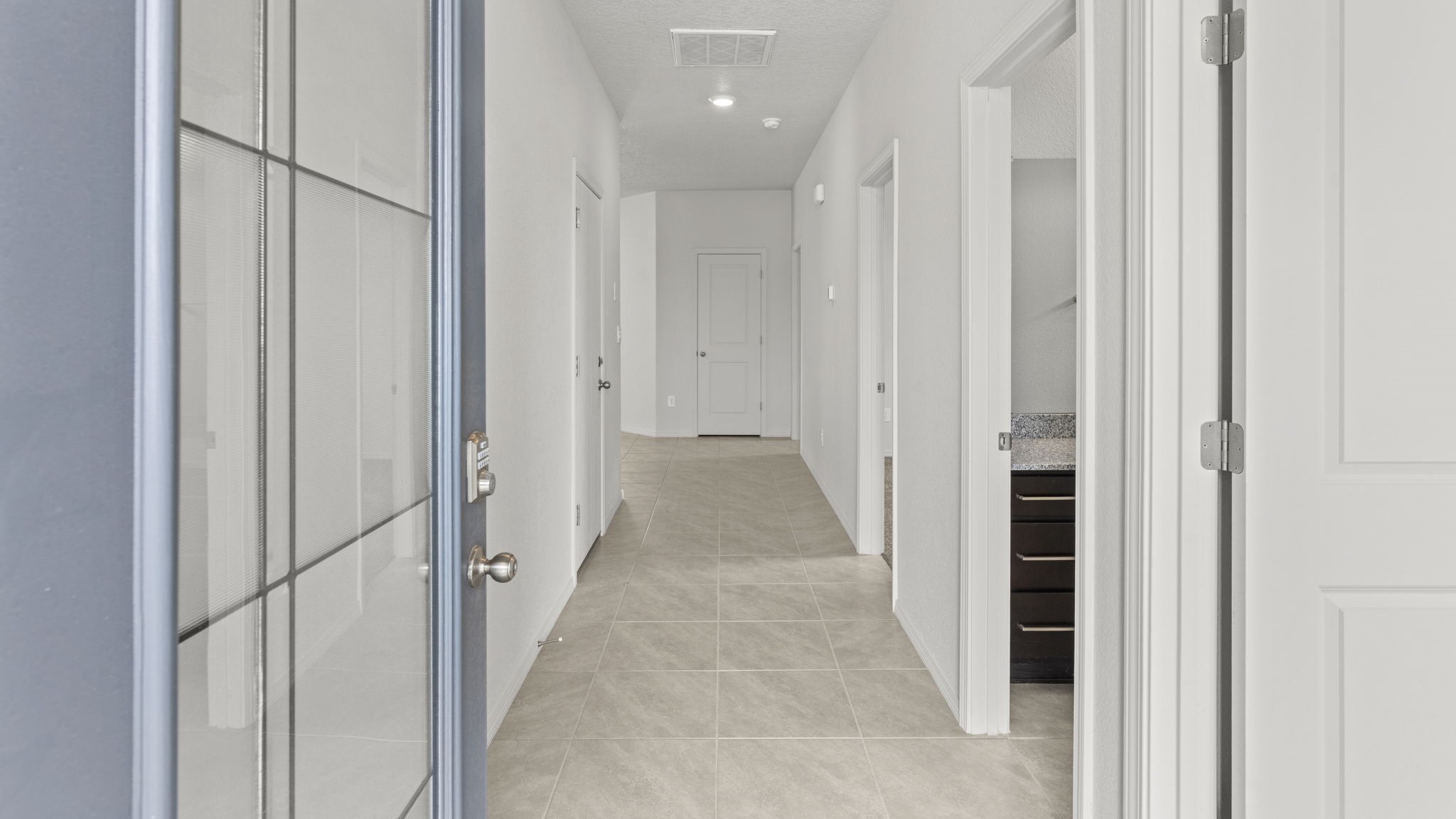 4116 Emerson Drive Northeast Rio Rancho, NM 87144 - Photo 3 of 15 stock photo
