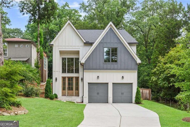 $1,560,000 | 2425 Oostanaula Drive Northeast, Brookhaven, GA 30319