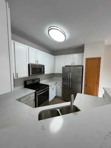 $3,100 | 2505 Palazzo Drive, Buffalo Grove, IL 60089