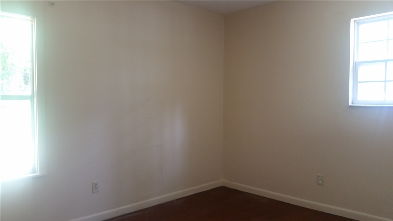 305 Sandra Street Perry, FL 32348 - Photo 10 of 25