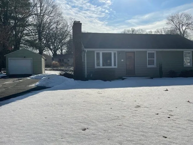 $2,500 | 105 Brewster Street, Springfield, MA 01119