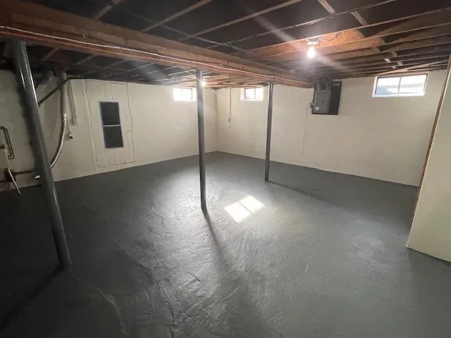 $2,500 | 105 Brewster Street, Springfield, MA 01119