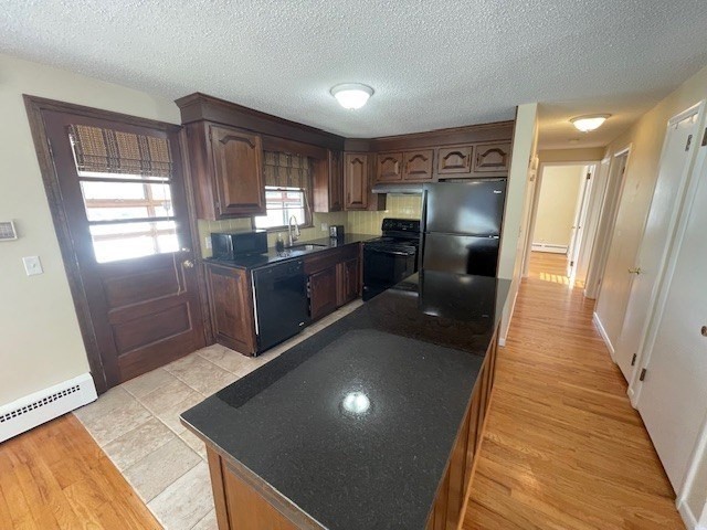 105 Brewster Street Springfield, MA 01119 - Photo 4 of 18